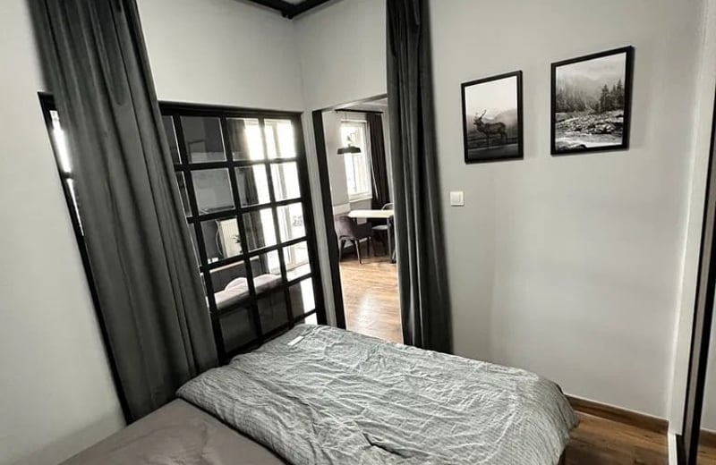 Аренда современной меблированной 2-комнатной квартиры 37 м², Гжегужки, Краков, Польша